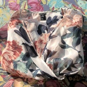 Never worn beautiful floral dress